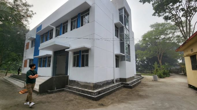 Public facility building in Keraniganj during the site survey